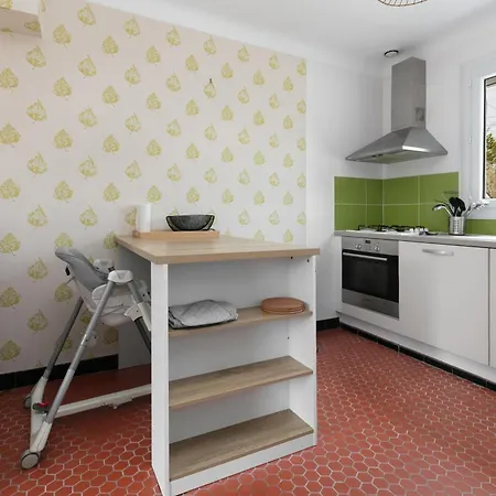 Holiday home Maison Dizavel *